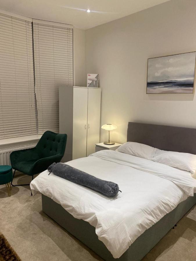 I&J Suites Londra Esterno foto